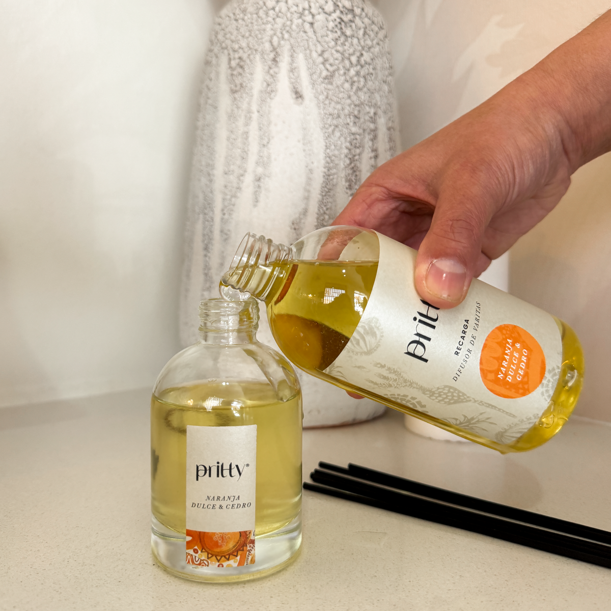 Recarga Difusor Varitas Naranja Dulce & Cedro 300 ml